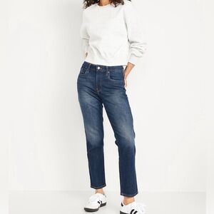 Old Navy mid-rise straight jeans. Size 14 short